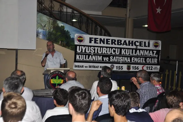 Fenerbahçelilerden anlamlı pankart
