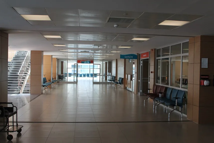 Sağlıkçılardan iş bırakmalı tepki