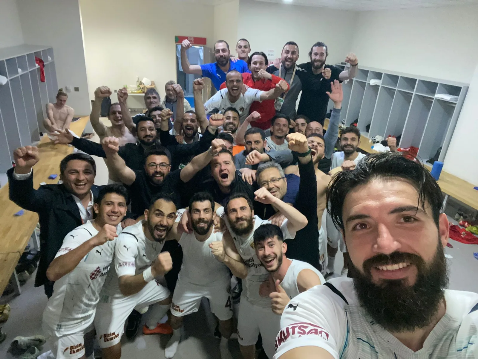 İnegölspor, deplasmanda Amed'i mağlup etti... Ligde kalıyoruz...