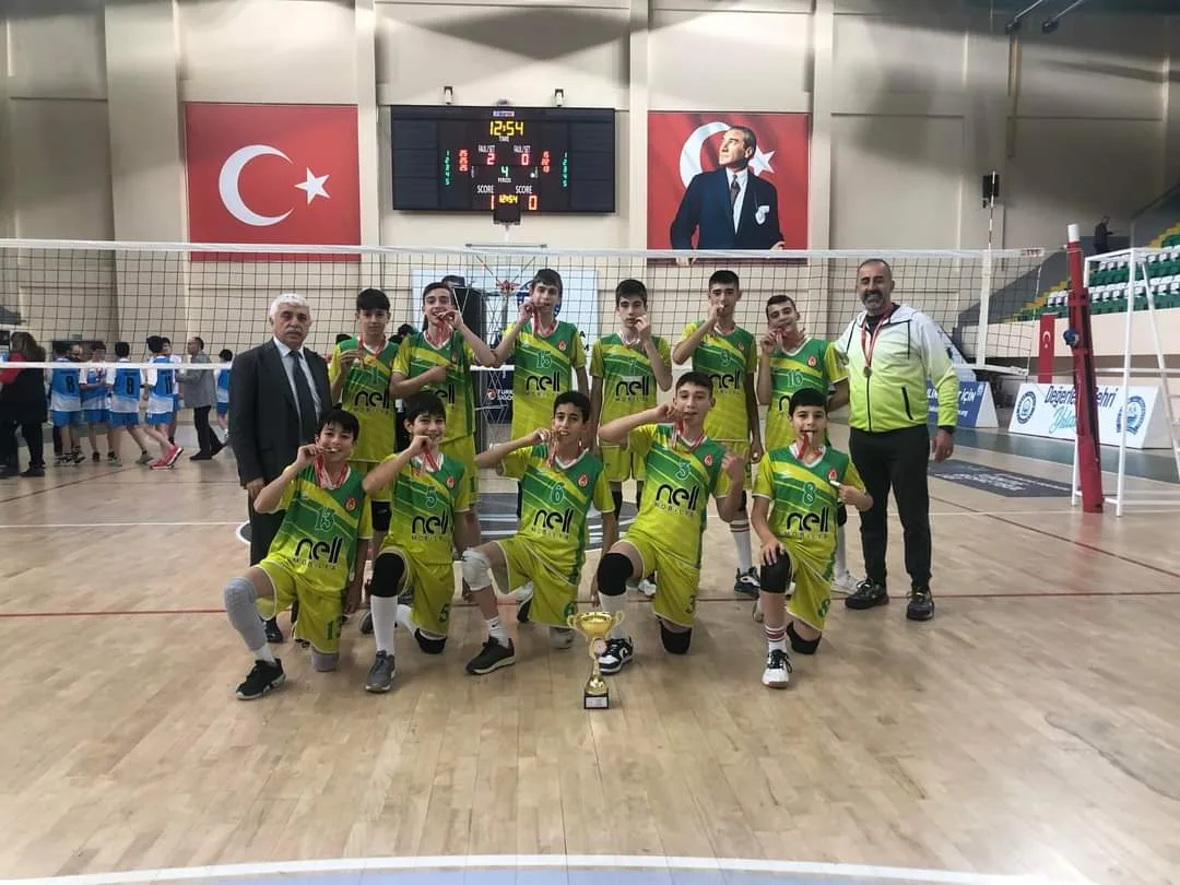 İnegöllü öğrenciler, Bursa şampiyonu oldu