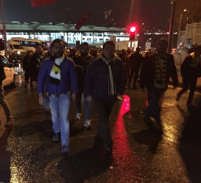 Fenerbahçeli Taraftarlar Vodafone Arenadan Ayrıldı