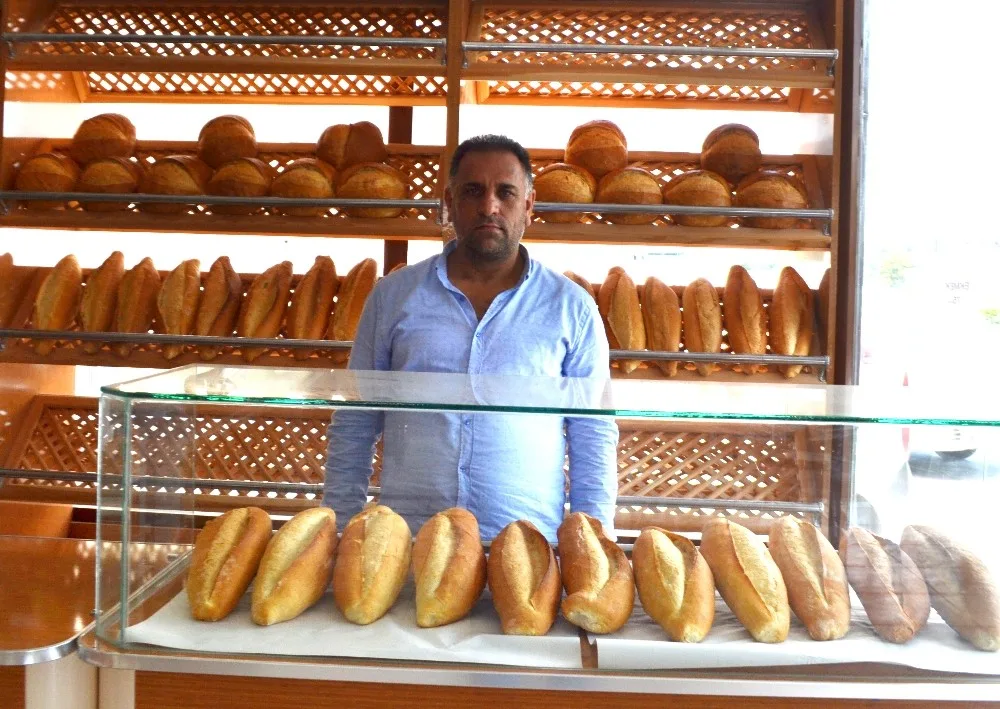 Gemlikte 75 Kuruşa Ekmek
