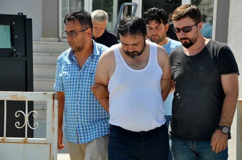 Her Yerde Aranan Firari Dolandırıcı Karacabeyde Yakalandı