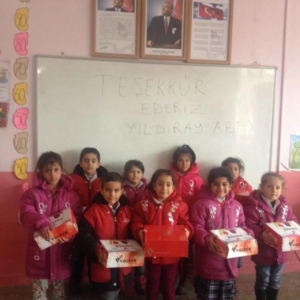 İçerde Dizisinin Alyanakı, Ahlatlı Çocukları Unutmadı