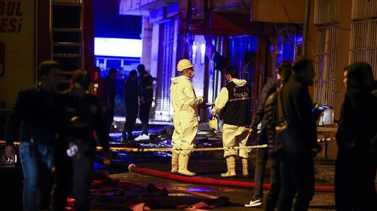 Eşini ve kayınvalidesini öldürdükten sonra intihar etti
