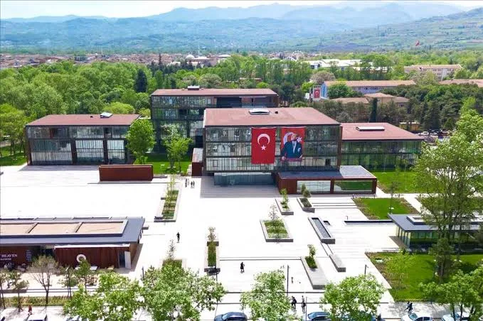 İnegöl Belediyesi: "BUSKİ'nin dikkatsizliği İnegöllüleri mağdur etti"