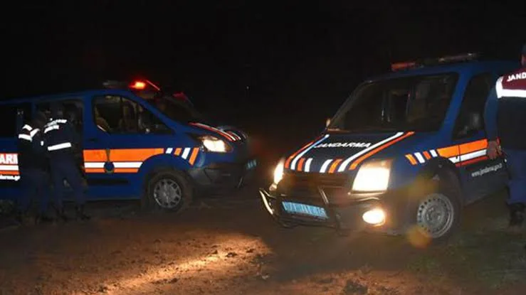 Camiden çıkanlara ateş açıldı: 6 yaralı