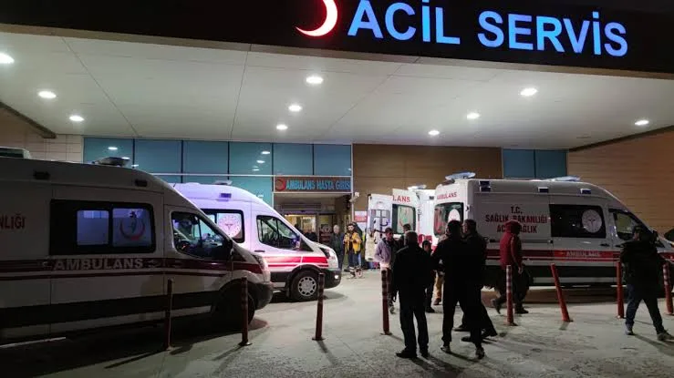 Genç kızlar ölümden döndü
