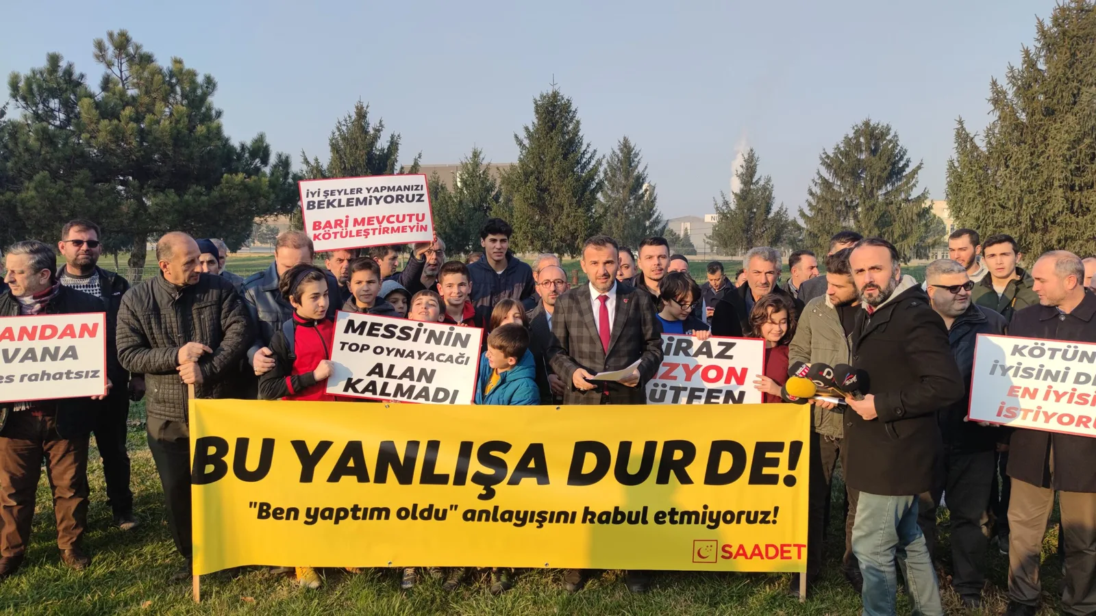 SP'den yeni hükümet konağı eylemi; 'Yeni İnegöl'e yapılsın'