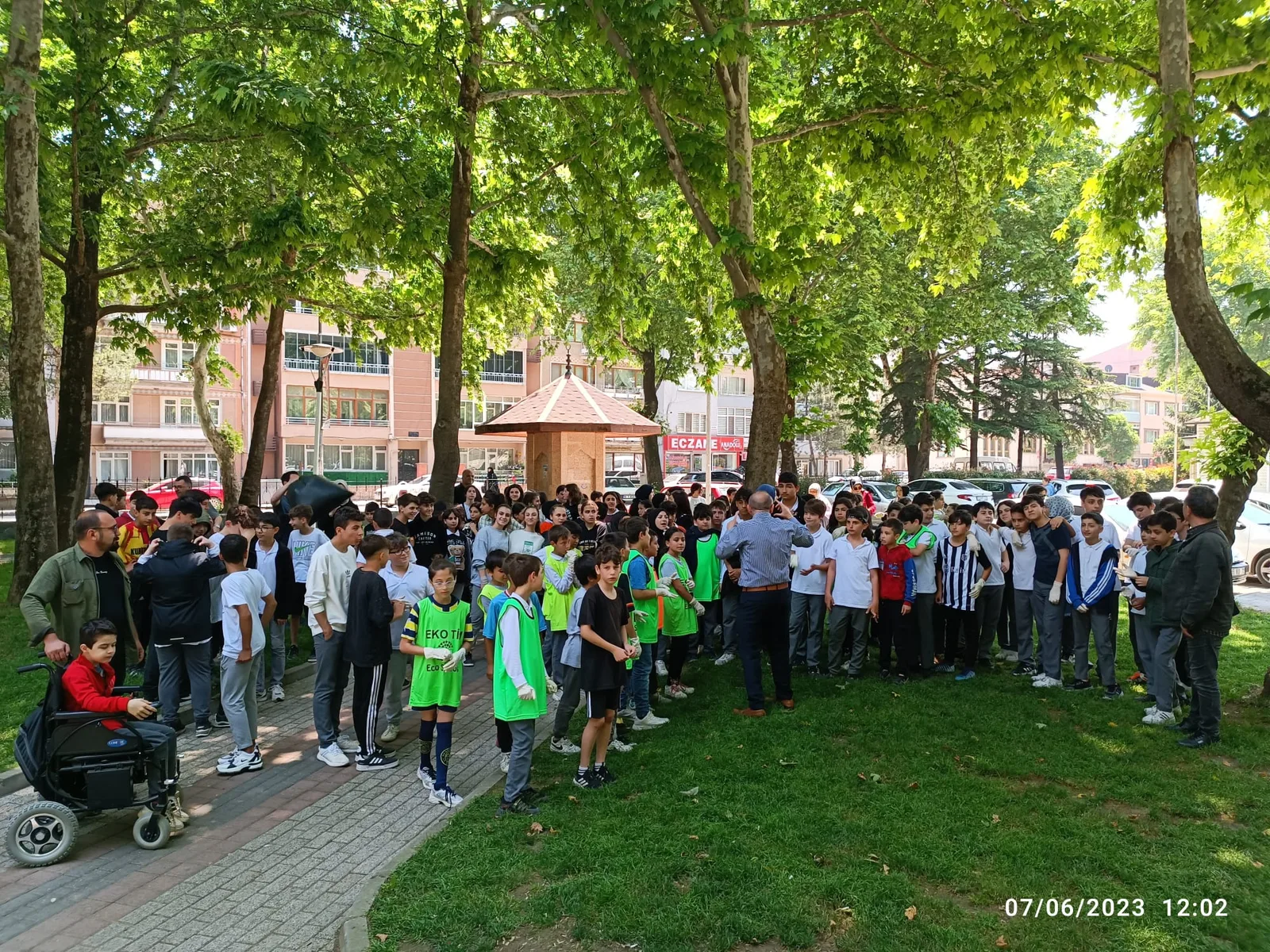 Dumlupınarlı öğrencilerden 'çevre' etkinliği