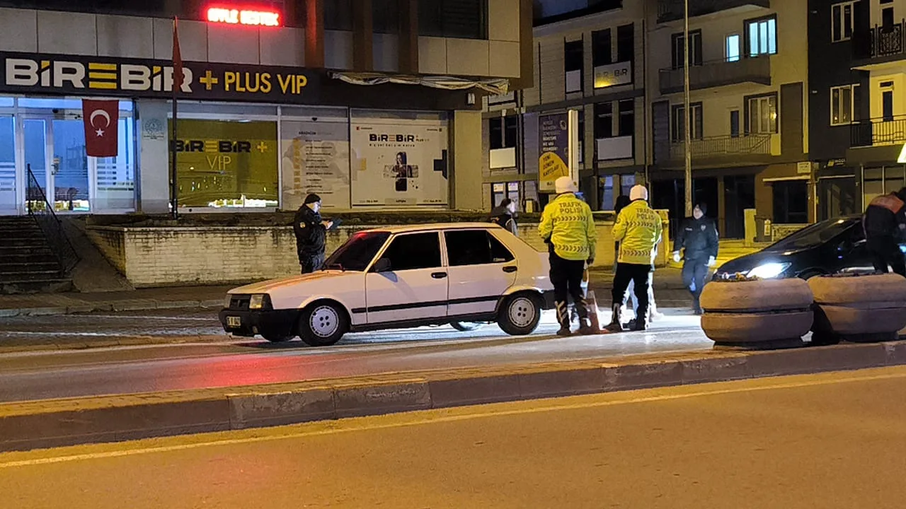 İnegöl'de sokaklar ve caddeler tutuldu