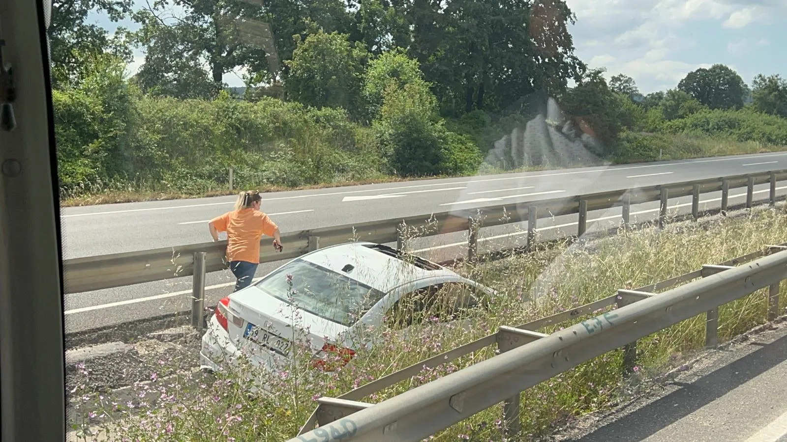 İnegöl'de feci kaza, trafik durma noktasına geldi