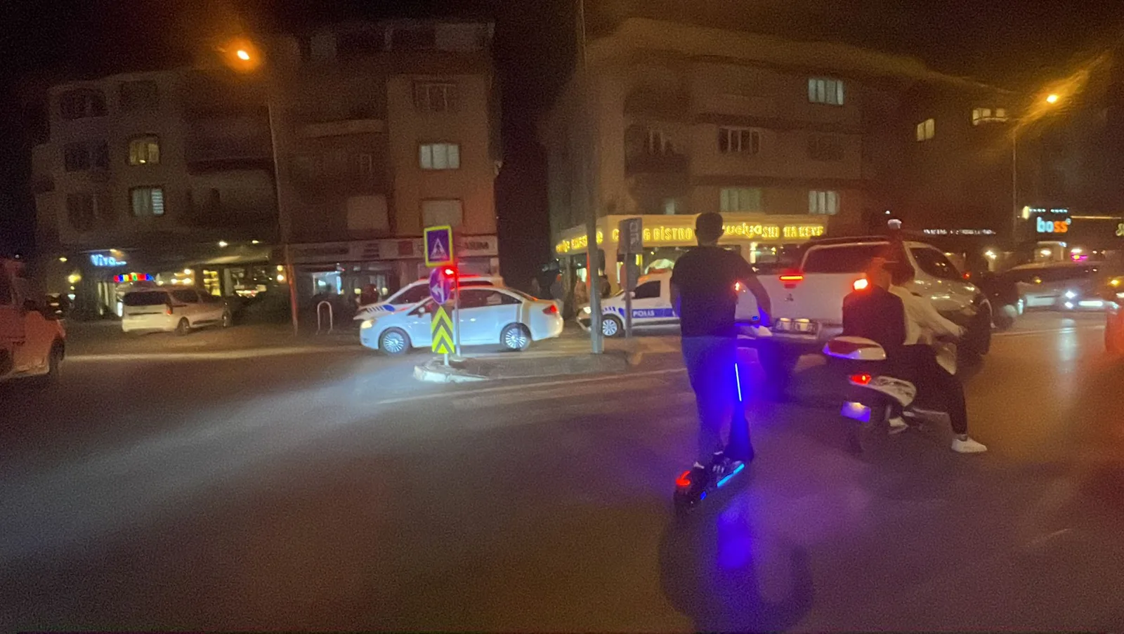 İnegöl'de sıcak dakikalar ekipler etrafı sardı