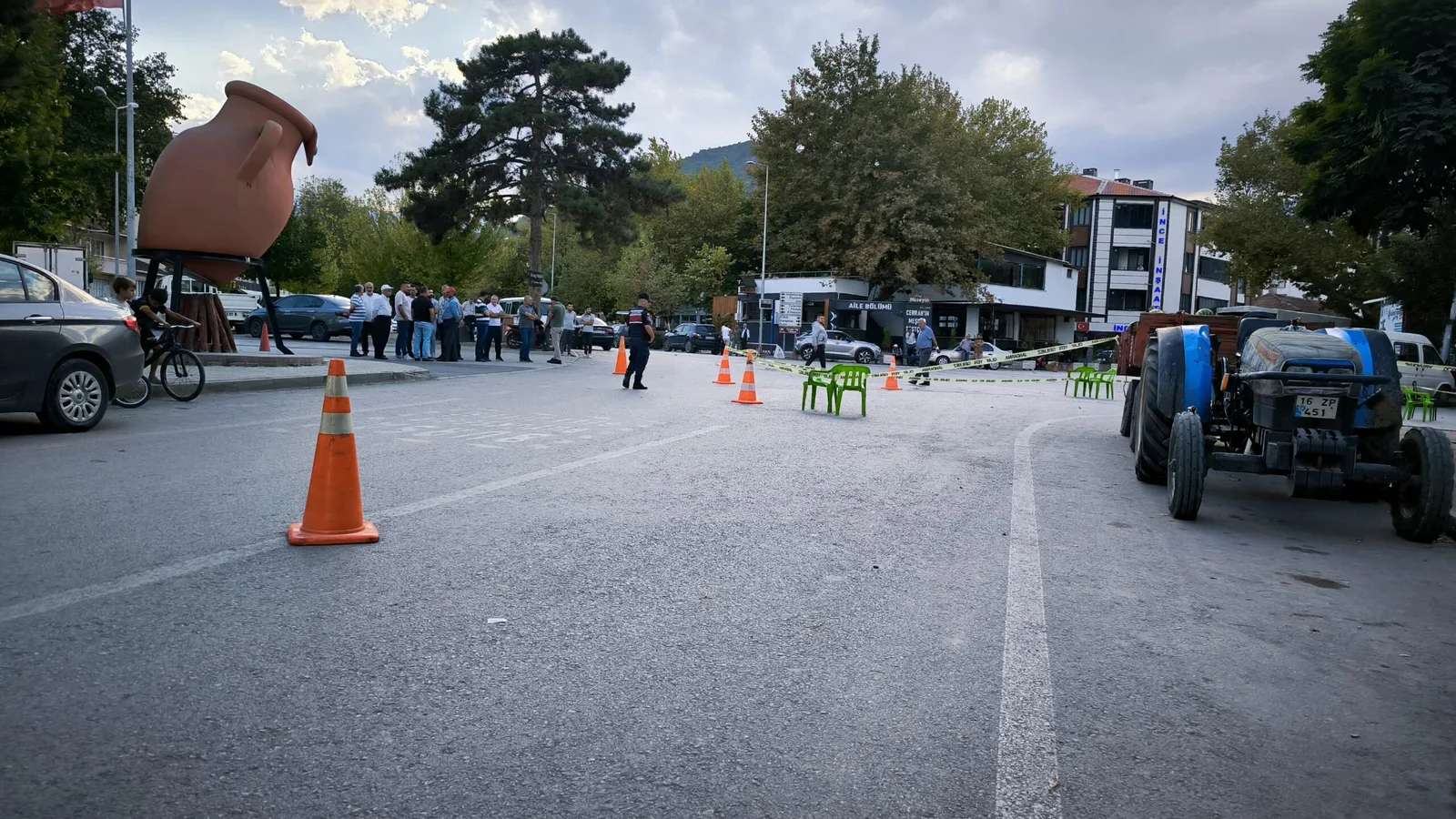 İnegöl'de 'yol verme' kavgasında 1 kişi yaşamını yitirdi