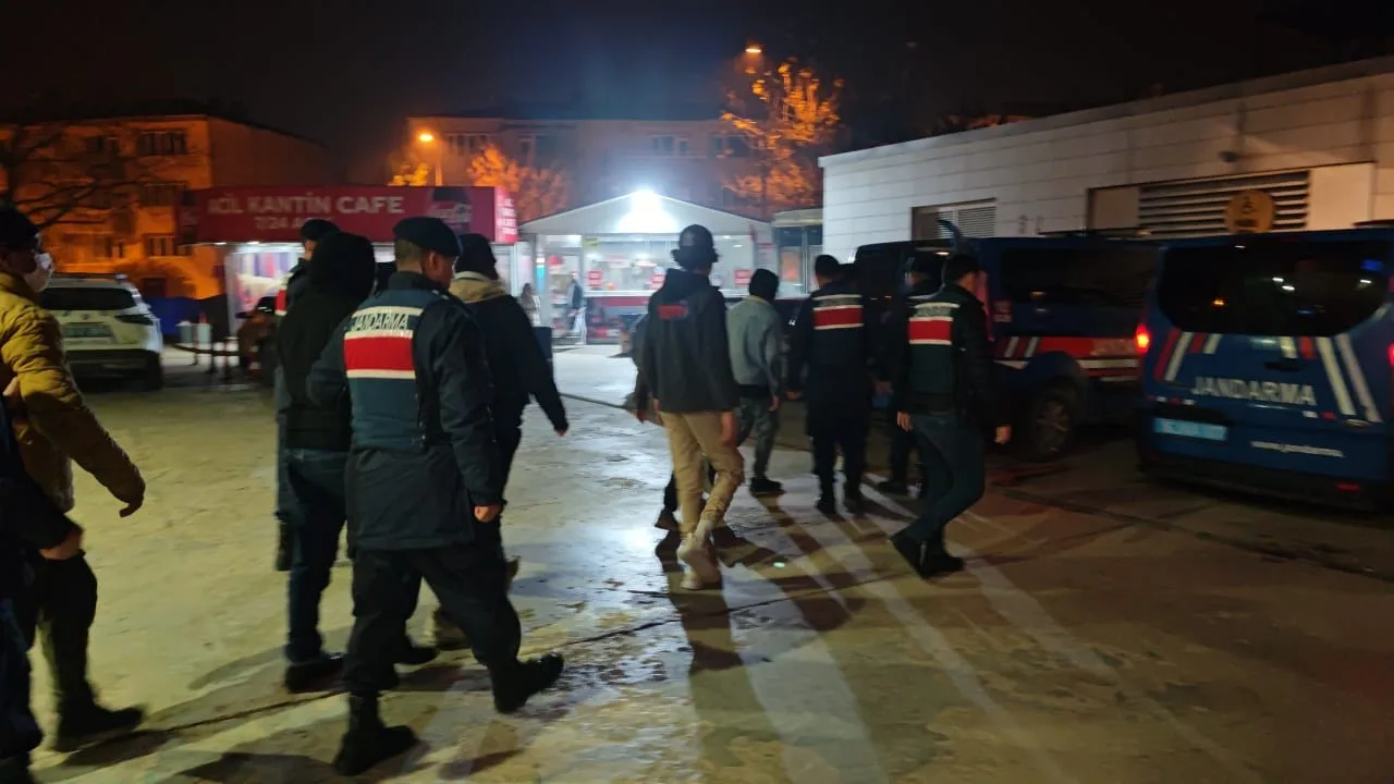 İnegöl'de operasyon, 13 kişi yakalandı