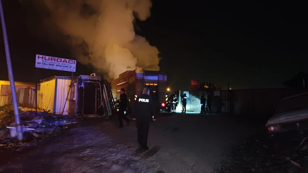 Hurdacıda çıkan yangın söndürüldü
