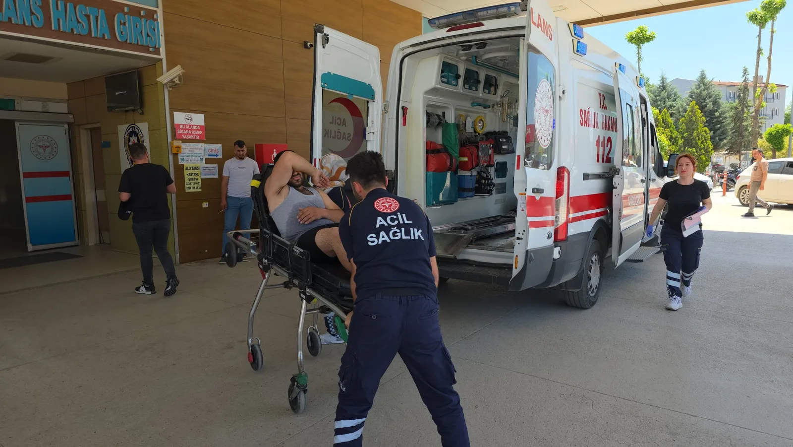 Üzerine sıcak su saçılan işçi yaralandı