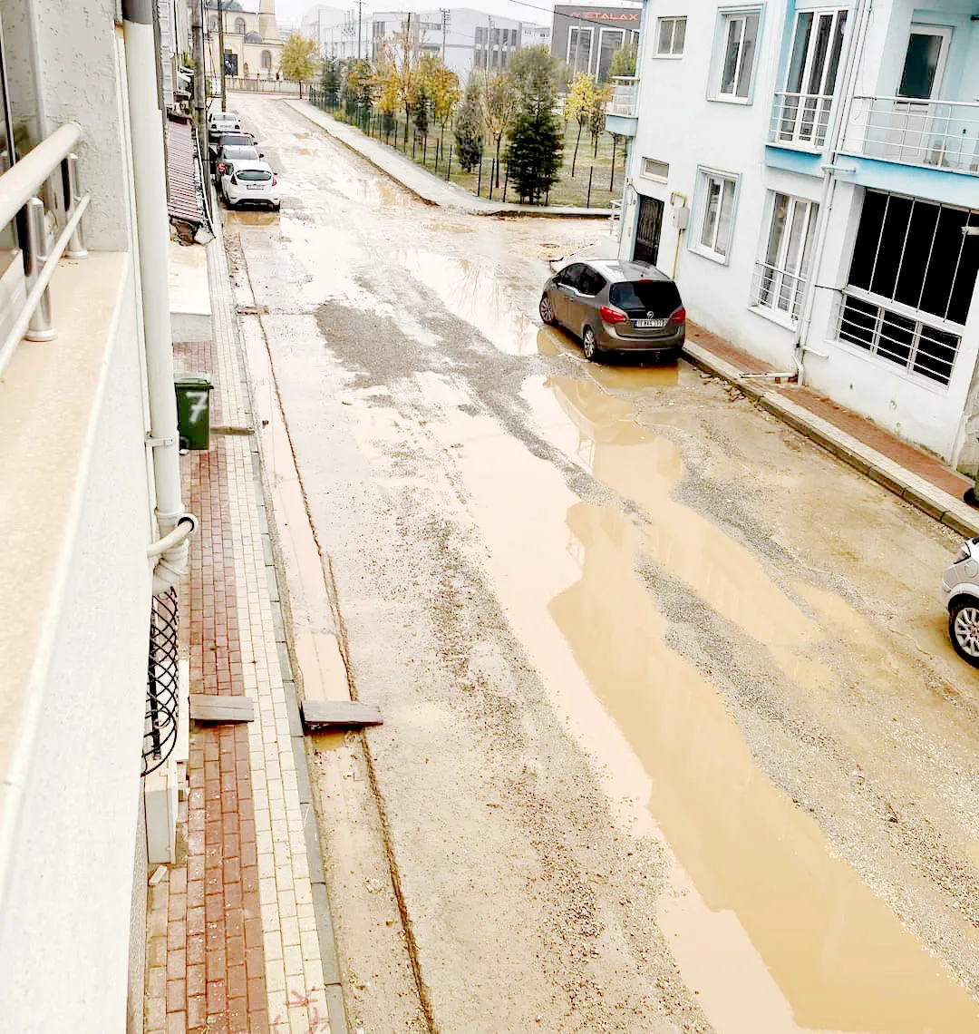 Bursa Büyükşehir Belediyesi, çamur, çukur…