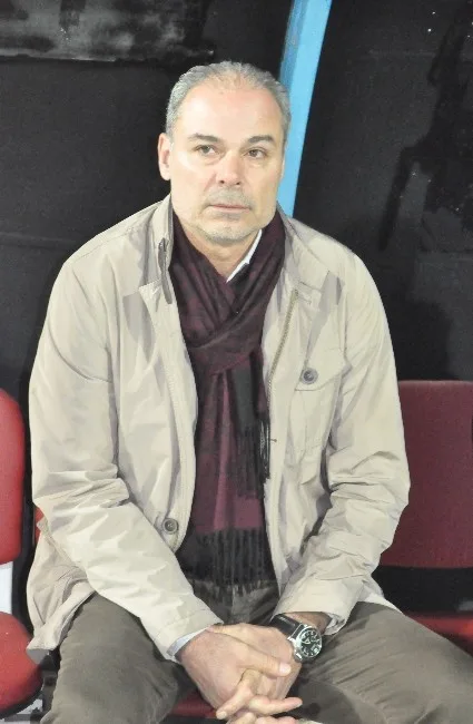 İpekoğlu: 10 Kişi Kalmamız Sıkıntıya Girmemize Neden Oldu
