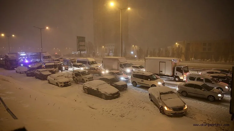 İstanbul kara teslim oldu