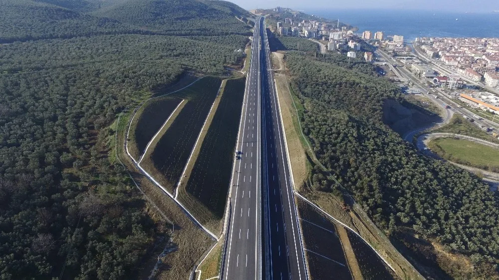 İstanbuldan Bursaya Kesintisiz Ulaşımı Başbakan Başlattı