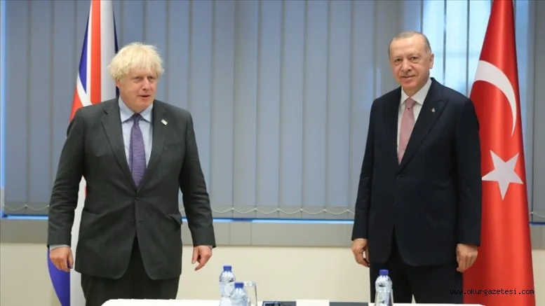 Johnson, Türkiye'nin vazgeçilmez küresel liderliğinden ötürü Erdoğan'ı tebrik etti