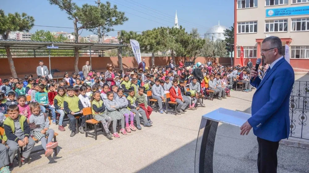 Karacabeyde Bahar Tadında Okuma Etkinliği