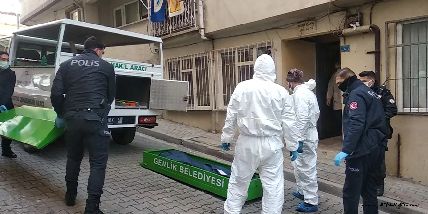 Kavga eden iki arkadaştan biri bıçaklanarak hayatını kaybetti