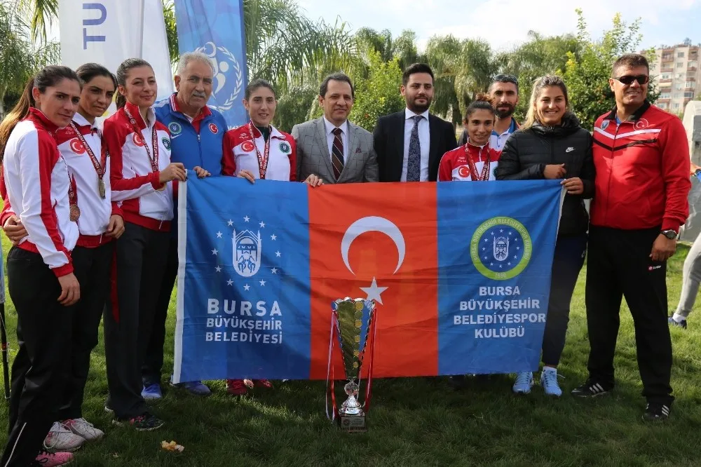 Kros Liginin Şampiyonu Büyükşehir