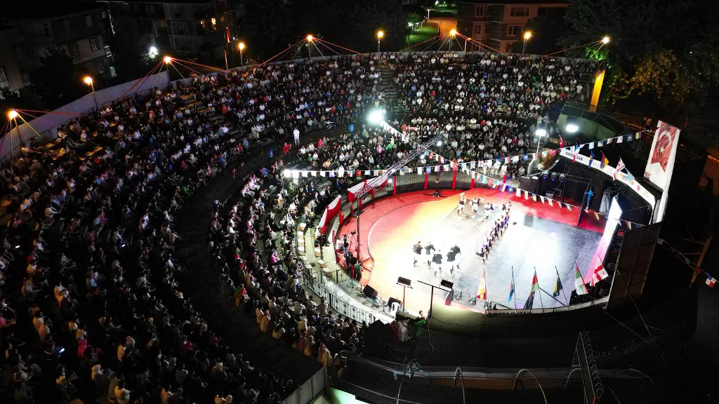 38. Uluslararası Kültür Sanat Festivali açılış programlarıyla başladı