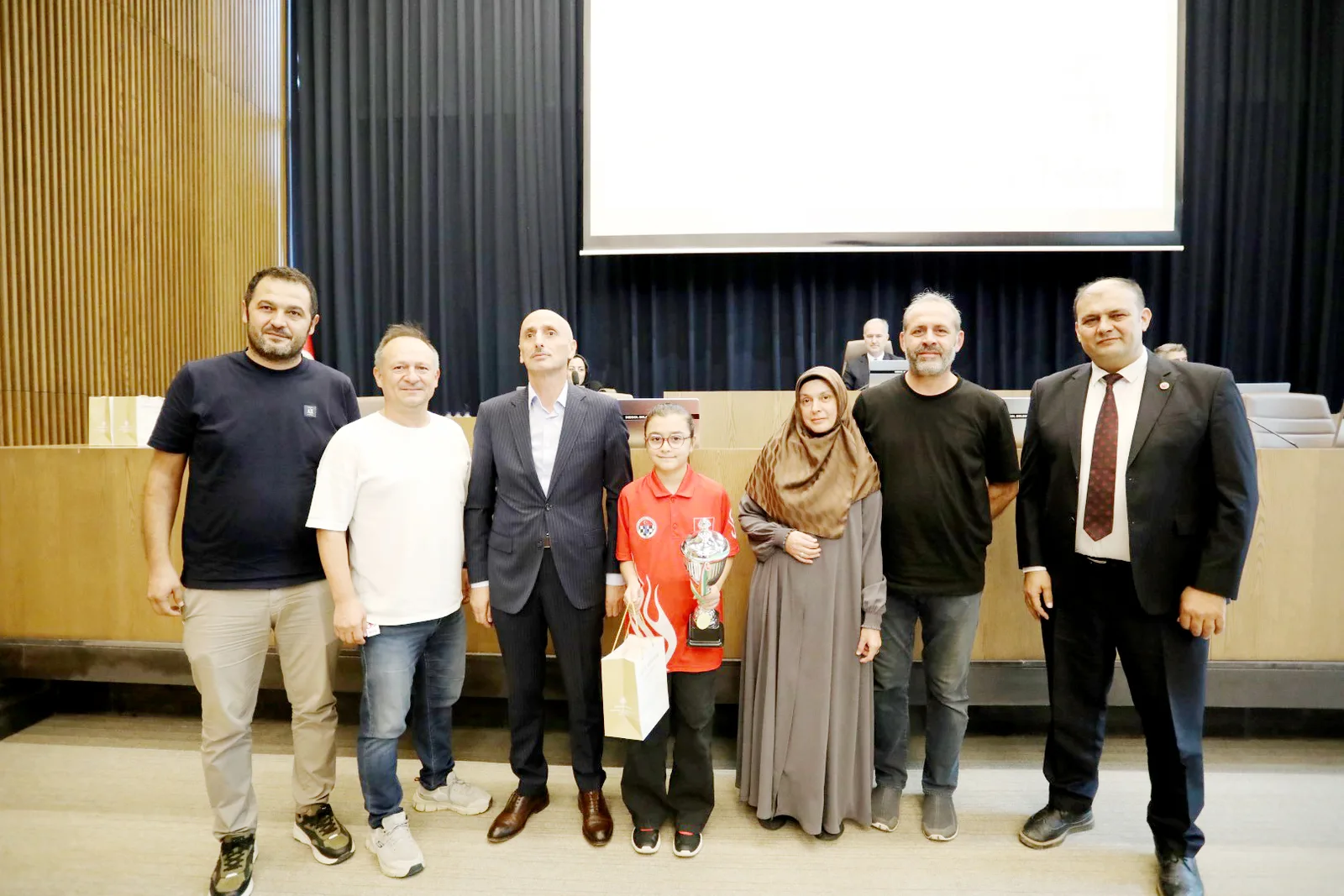 Şampiyonlar mecliste ödüllendirildi