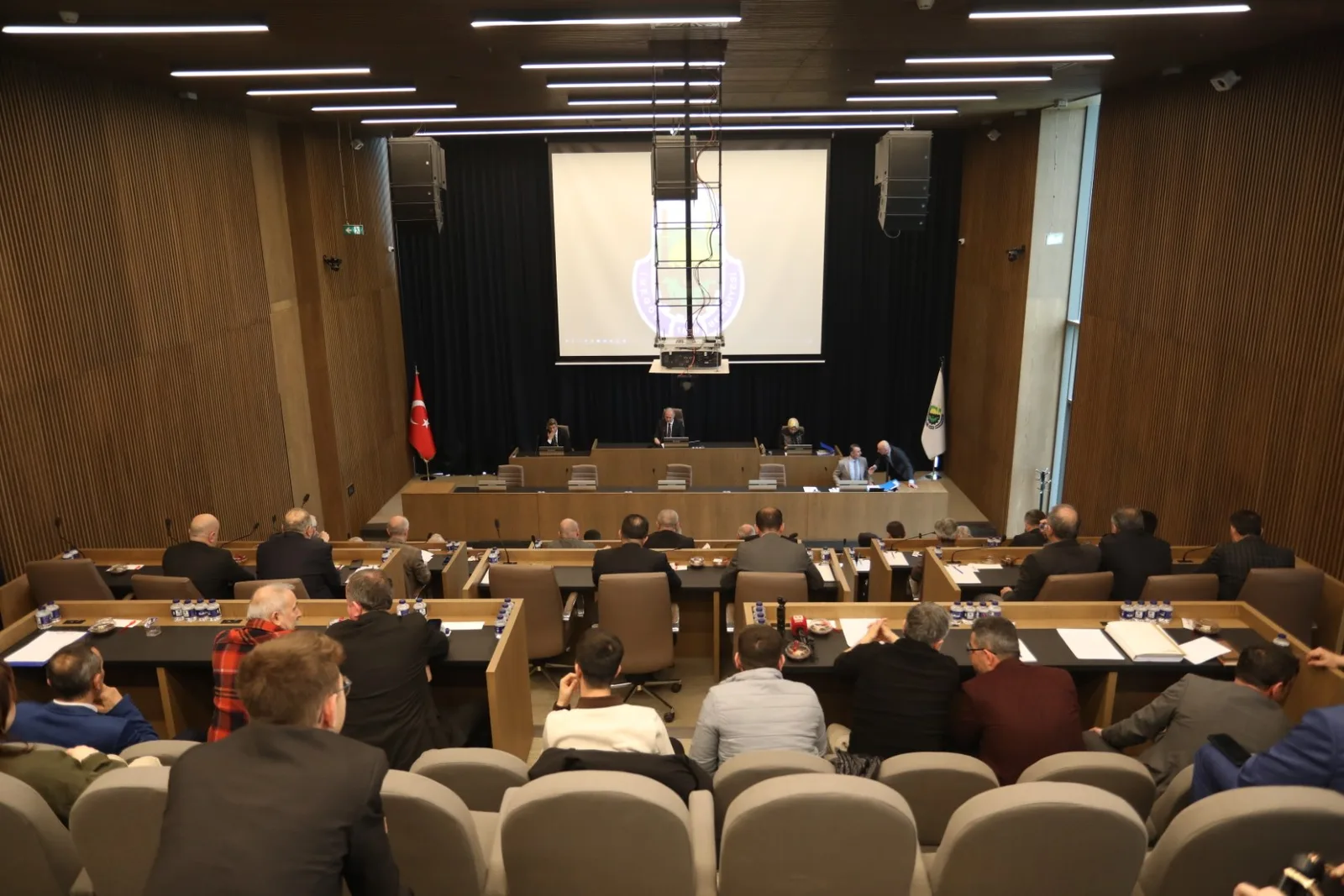 İnegöl Belediyesi 2025 yılı faaliyet raporu meclisten geçti