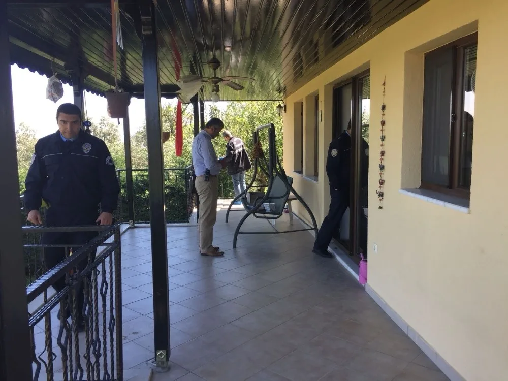 Mhp Genel Sekreteri İsmet Büyükatamanın Evi Soyuldu