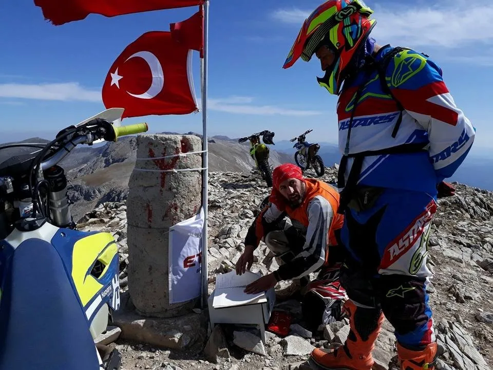 Motokros Şampiyonu Uludağa Tırmandı