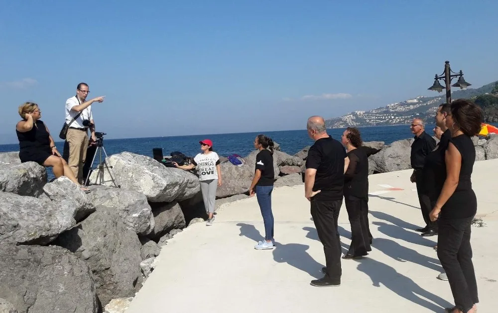 Mudanya Şarkılarını İşaret Diliyle Söylediler