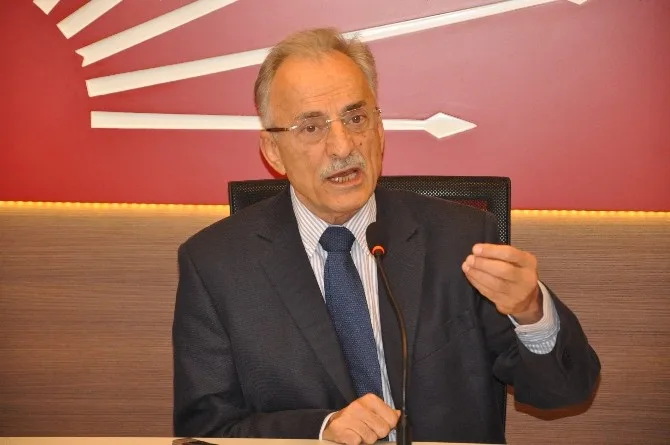 Murat Karayalçın Balıkesirde Anayasa Değişikliğini Değerlendirdi