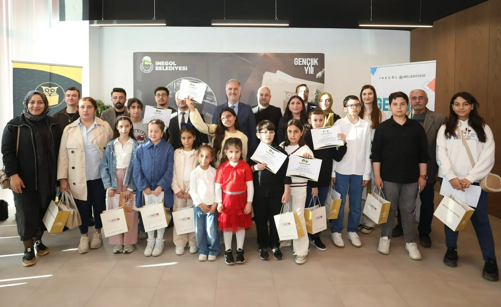 Nöbetçi kitaphanelerin enleri ödüllendirildi