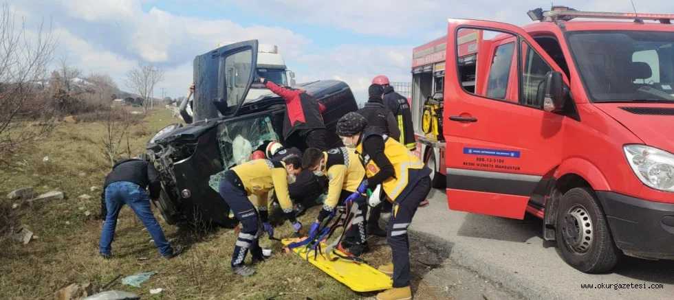 Orhangazi'de takla atan aracın sürücüsü yaralandı