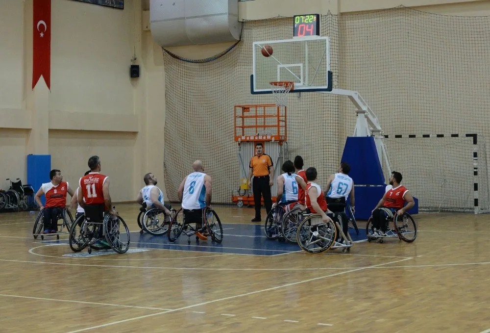 Osmangazili Basketbolcular Engel Tanımıyor