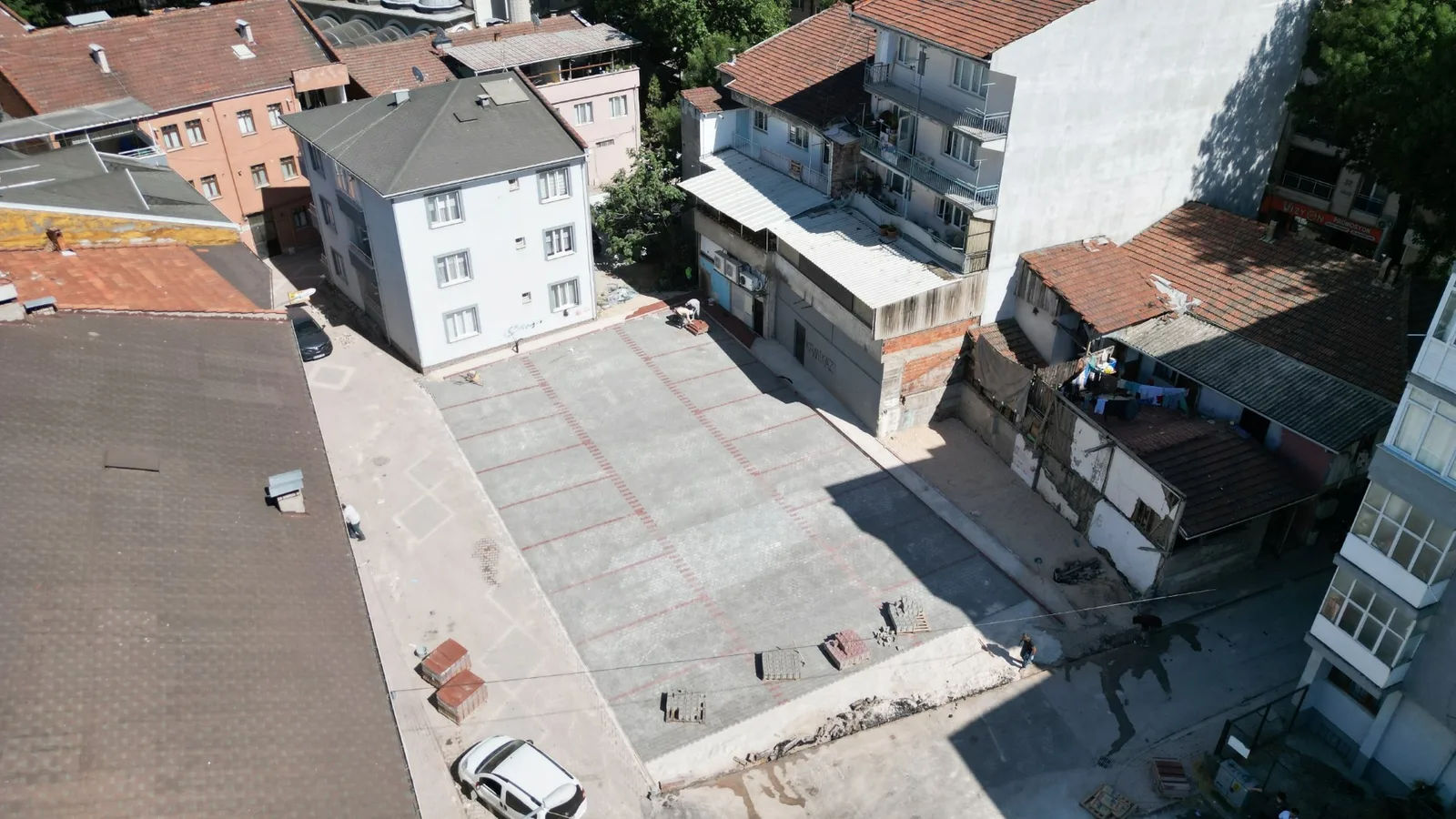 İnegöl’de kamulaştırılan alanlar otoparka dönüşüyor