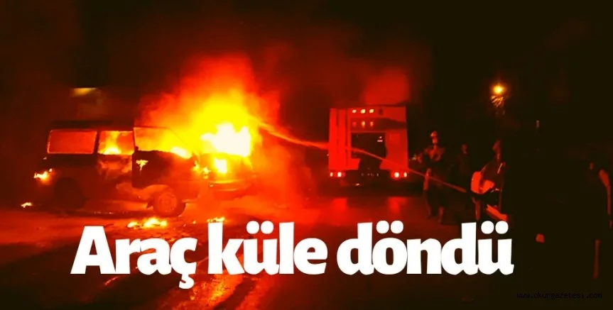 Park halindeki araç alevlere teslim oldu