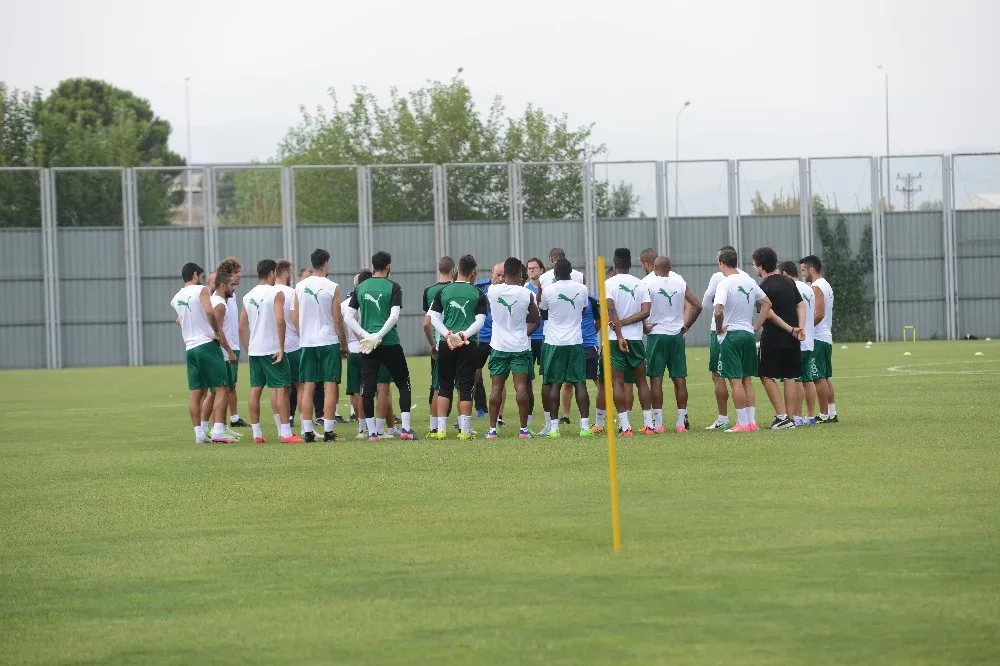 Paul Le Guen: “Hala Oyuncu Bekliyorum”
