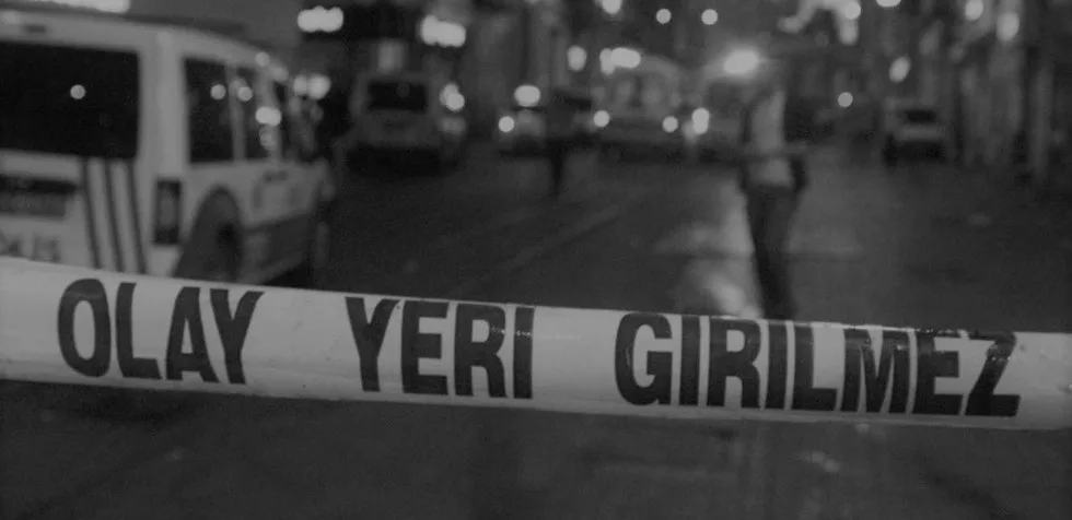 Bir genci döverek öldürdüler