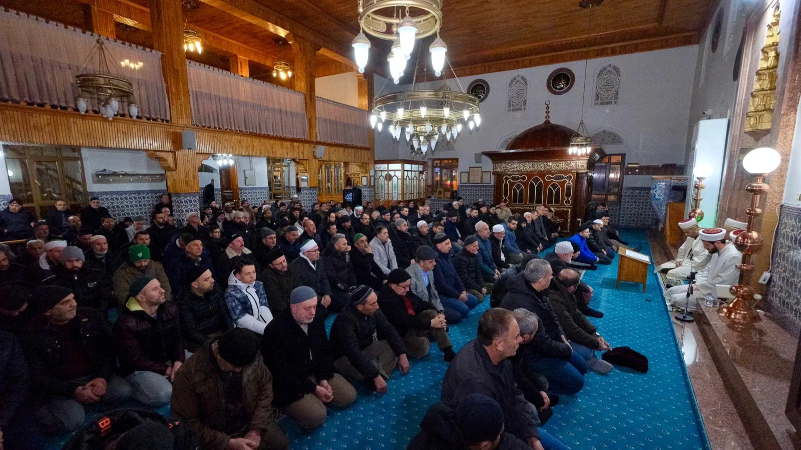 İnegöl yeni yılın ilk sabah namazında buluştu