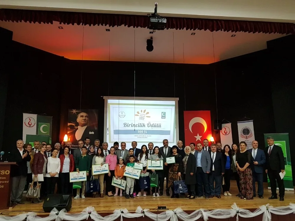 Sağlıklı Nesil, Sağlıklı Gelecek Yarışmasında Birinci Olan Öğrenciler Ödüllendirildi