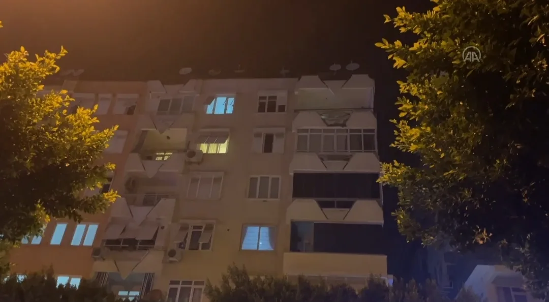 Antalya'da bir kişi evin çatısında ölü bulundu