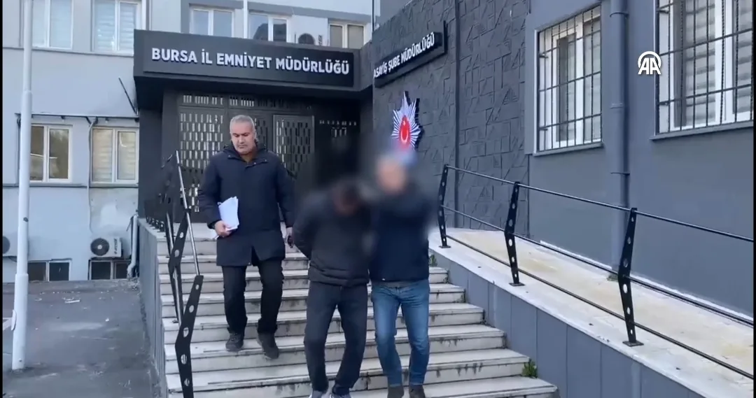 Bursa'da çalışanını bıçaklayıp öldüren şüpheli adliye sevk edildi