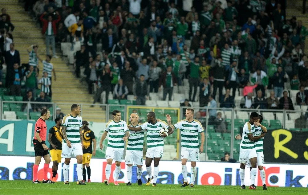 Süper Lig: Bursaspor: 2 - Osmanlıspor: 1 (İlk Yarı)