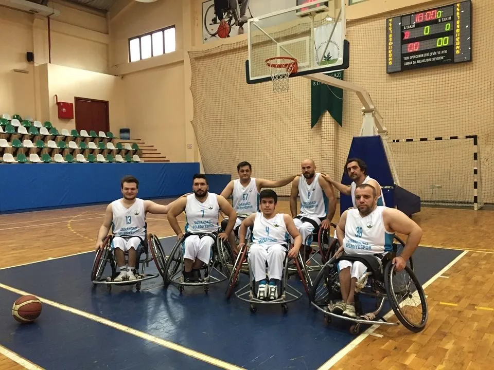 Tekerlekli Sandalye Basketbol Takımı Galip