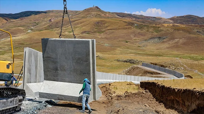 İnsan kaçakçılarına yönelik operasyonlar Van sınırında düzensiz göçü azalttı